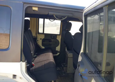 2009 Jeep Wrangler Unlimited X z USA, uszkodzony, nr VIN 1J4GA39199L765982